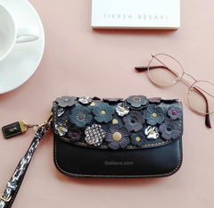 Coach 22935 Small Tea Rose Wristlet Black Clutch Bag