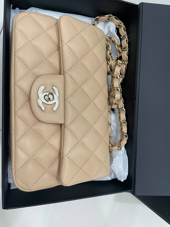 Chanel mini rectangular online caviar beige