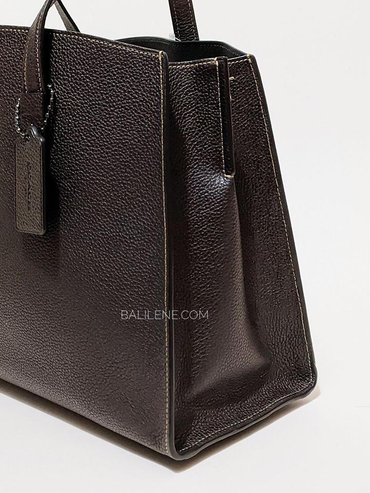 Coach-25137-Charlie-Carryall-Crossbody-Bag-Black-Oxblood-Balilene-detail-samping