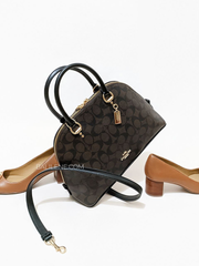 Coach-2558-Katy-Satchel-In-Signature-Canvas-Brown-Black-Balilene-detail-depan