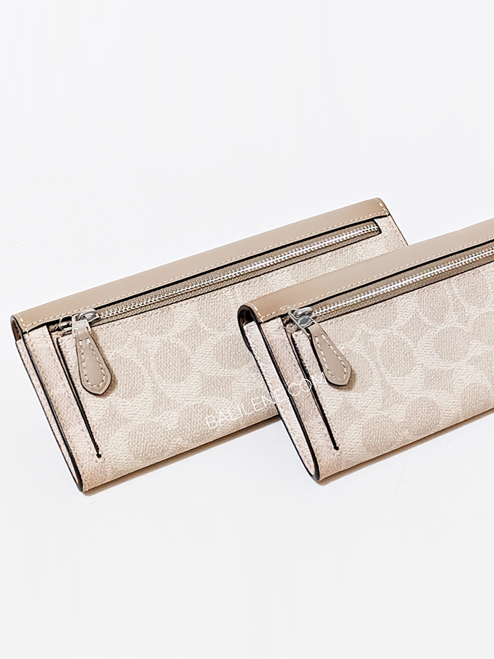 Coach-31547-Soft-Wallet-In-Colorblock-Signature-Canvas-Sand-Taupe-Balilene-detail-belakang