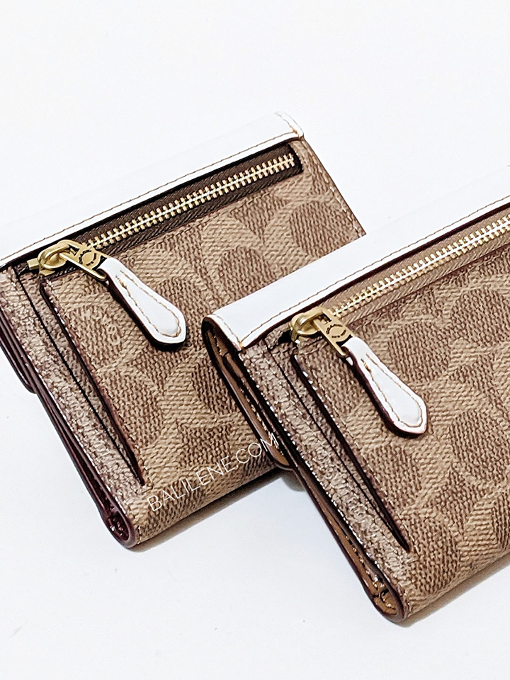 Coach-31548-Small-Wallet-In-Colorblock-Signature-Canvas-Tan-Chalk-Balilene-detail-belakang
