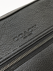 Coach-4011-Houston-Flight-Bag-Gunmetal-Black-Balilene-detail-logo