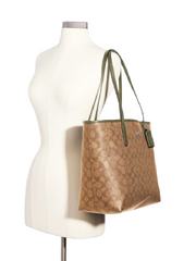 Coach City Tote In Signature Canvas Khaki/Surplus