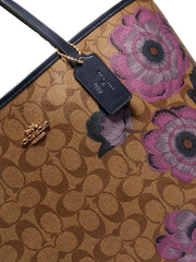 Coach-5697-Signature-City-Tote-Bag-With-Kaffe-Fassett-Print-In-Khaki-Purple-Multi-Balilene-detail