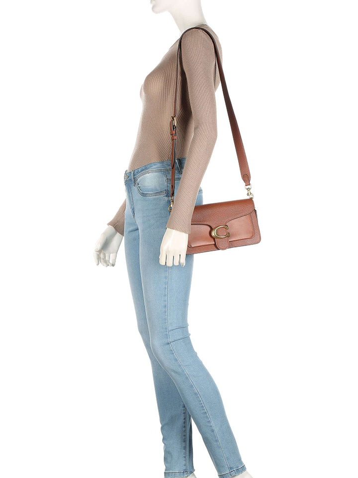 Coach-73722-Tabby-Shoulder-Bag-26-Saddle-Balilene-onmodel