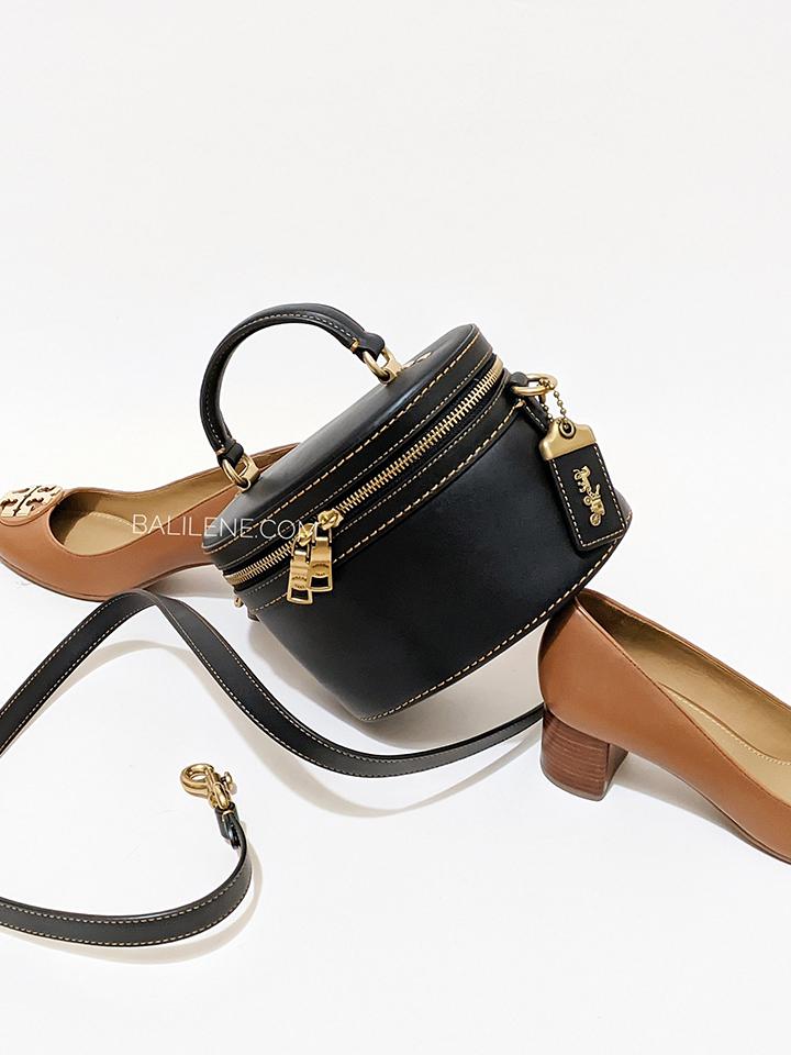 Coach-78806-Archive-Trail-Bag-Black-Balilene-detail-depan