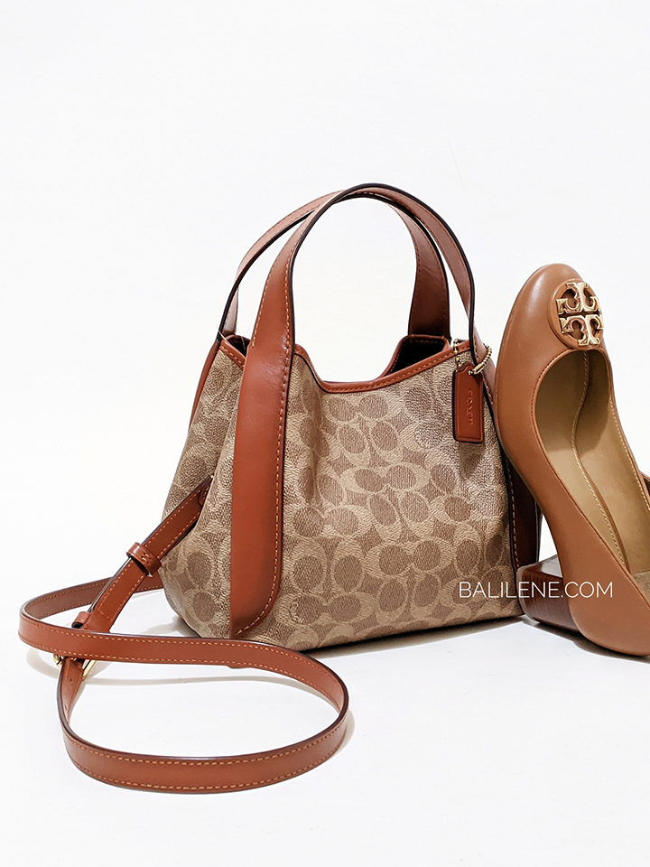Coach-79251-Hadley-Hobo-21-In-Signature-Canvas-Tan-Rust-Balilene-detail-depan