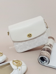 Coach 89089 Cassie Crossbody 19 In Signature Canvas Chalk