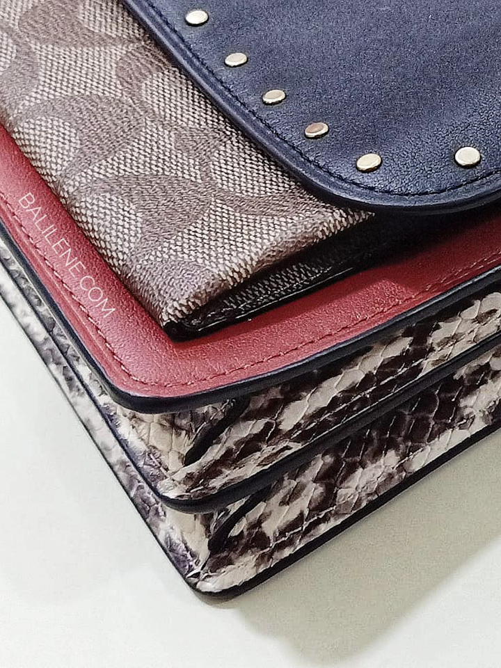 Coach-90400-Klare-Crossbody-In-Signature-Canvas-With-Rivets-Khaki-Multi-Balilene-detail-samping