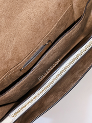 Coach-90400-Klare-Crossbody-In-Signature-Canvas-With-Rivets-Light-Khaki-Multi-Balilene-detail-dalam