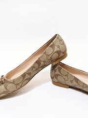 Coach-C2913-Annabel-Ballet-Signature-Canvas-Khaki-Saddle-Balilene-detail-samping