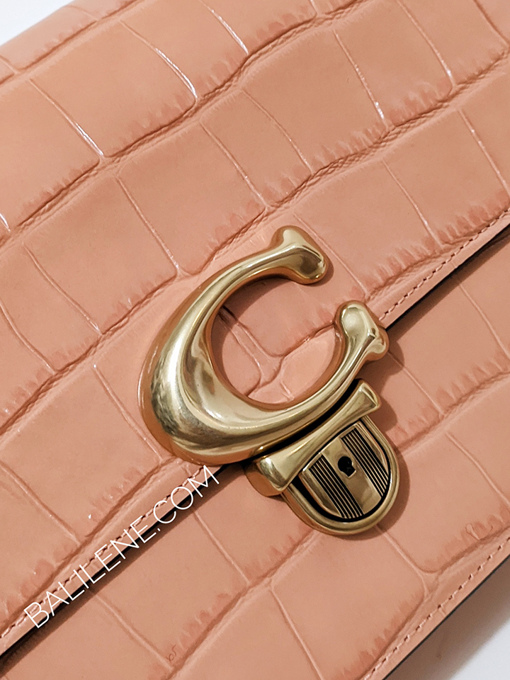 Coach-C6640-Studio-Shoulder-Bag-Light-Coral-Balilene-detail-logo