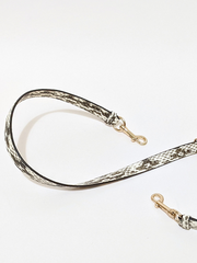 Coach-C9191-Jules-Hobo-In-Signature-Canvas-Light-Khaki-Ivory-Multi-Balilene-detail-strap