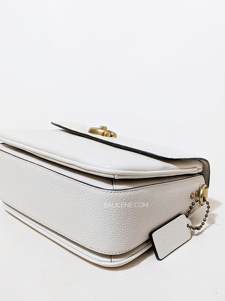 Coach-Cassie-19-Crossbody-Bag-Chalk-Balilene-detail-bawah