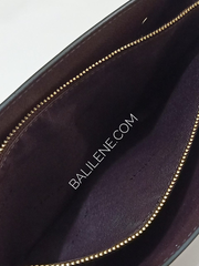 Coach-Charlie-Carryall-28-In-Signature-Leather-Black-Balilene-detail-dalam