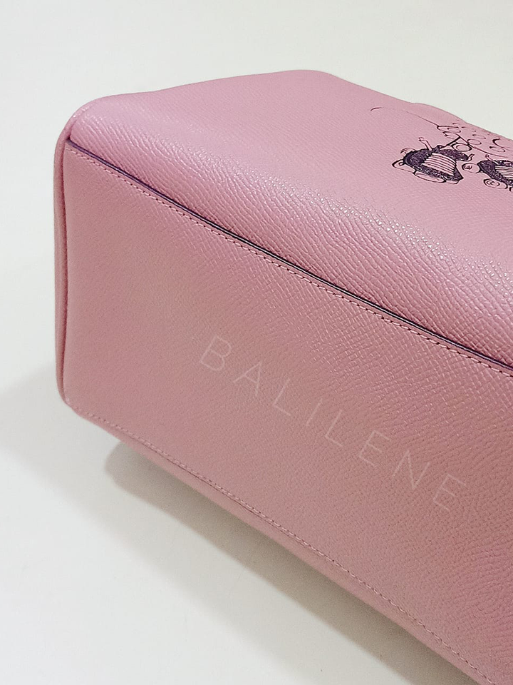 Coach-F29356-Mini-Bennett-In-Vintage-Pink-With-Minni-Mouse-Balilene-detail-bawah