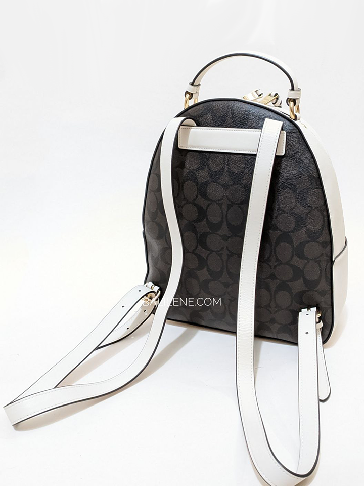 Coach-Jordyn-Backpack-In-Signature-Canvas-With-Varsity-Motif-Brown-Buttercup-Balilene-detail-belakang