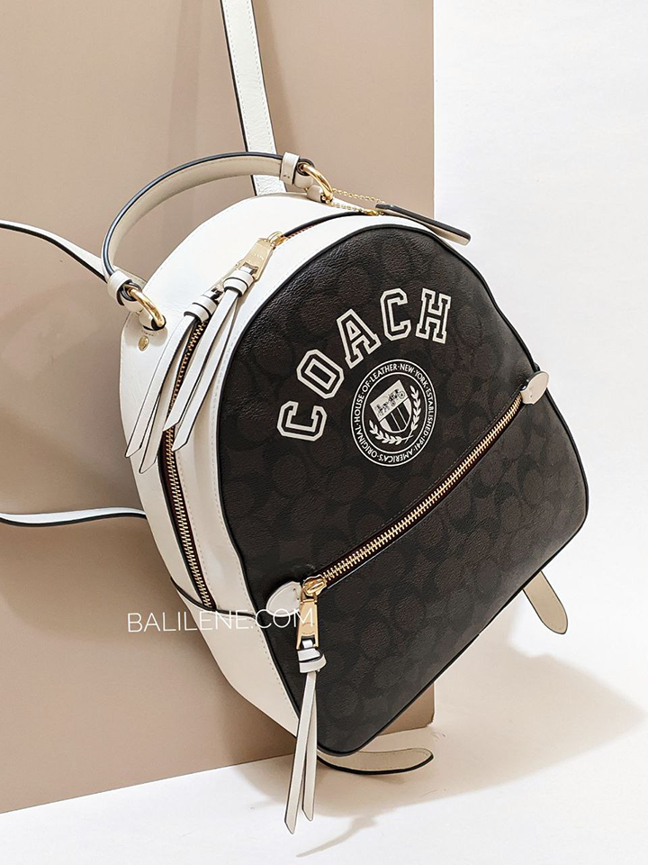 Coach-Jordyn-Backpack-In-Signature-Canvas-With-Varsity-Motif-Brown-Buttercup-Balilene-detail-depan