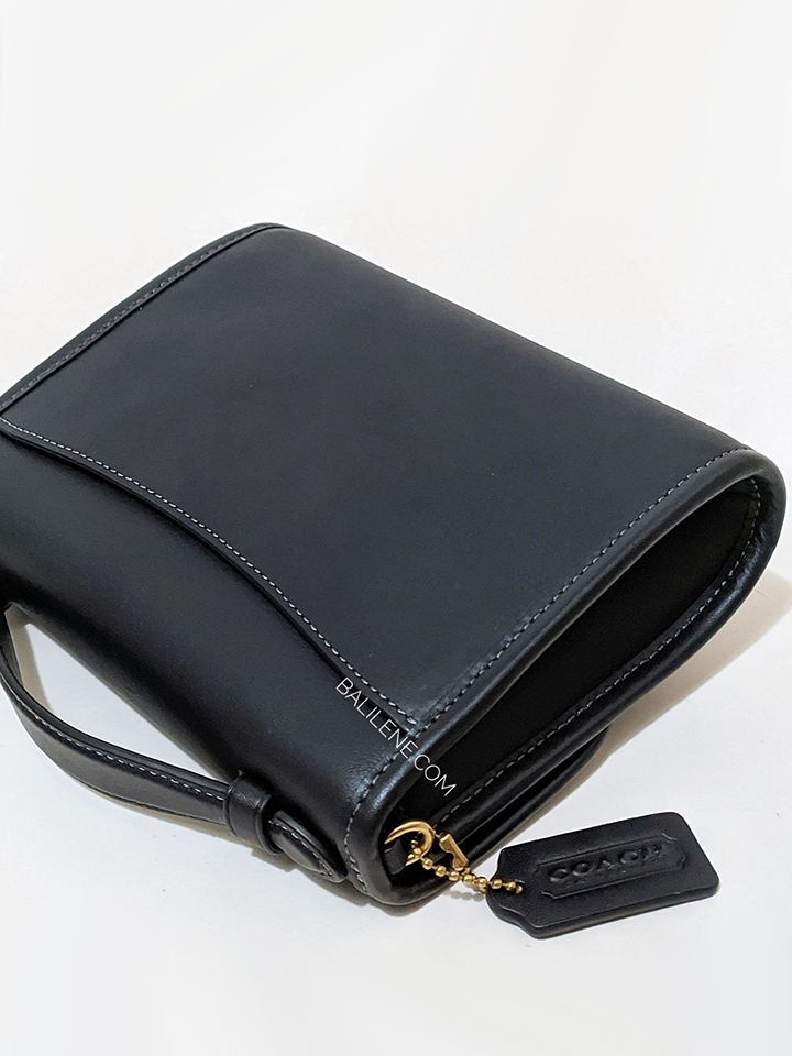 Coach-Kip-Turnlock-Crossbody-Bag-Black-Balilene-detail-belakang