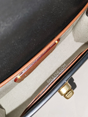 Coach-Kip-Turnlock-Crossbody-Bag-Black-Balilene-detail-dalam