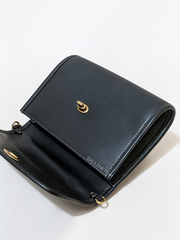 Coach-Kip-Turnlock-Crossbody-Bag-Black-Balilene-detail-penutup