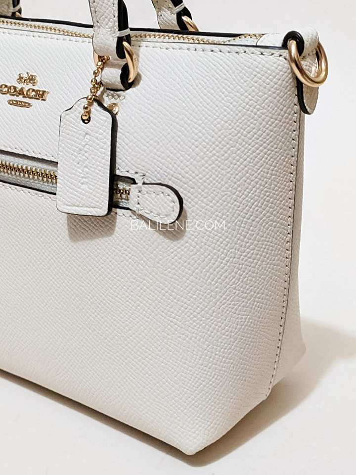 detail-samping-Coach-Mini-Gallery-Crossbody-Bag-Chalk