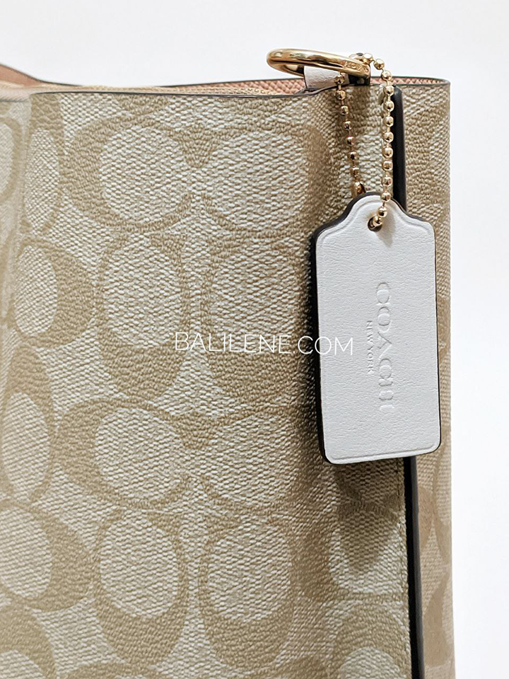 Coach-Mollie-Bucket-Bag-In-Signature-Canvas-Light-Khaki-Chalk-Balilene-detail-samping