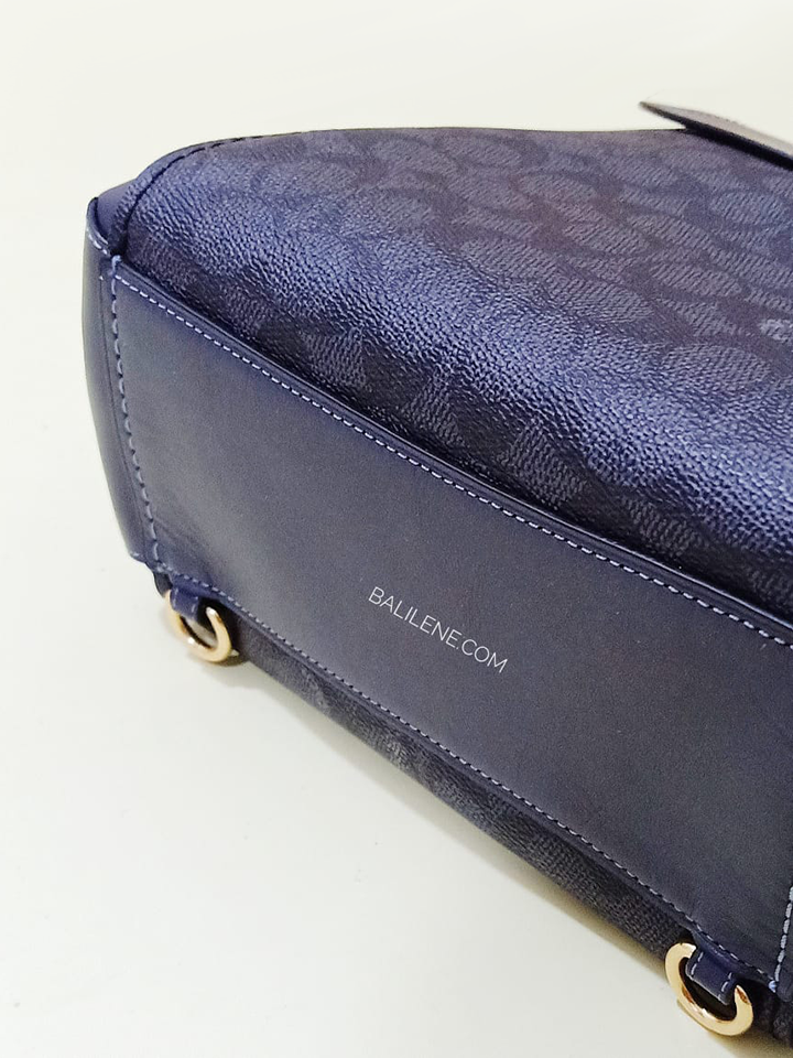 Coach-Parker-Convertible-Backpack-In-Signature-Canvas-Midnight-Navy-Balilene-detail-bawah