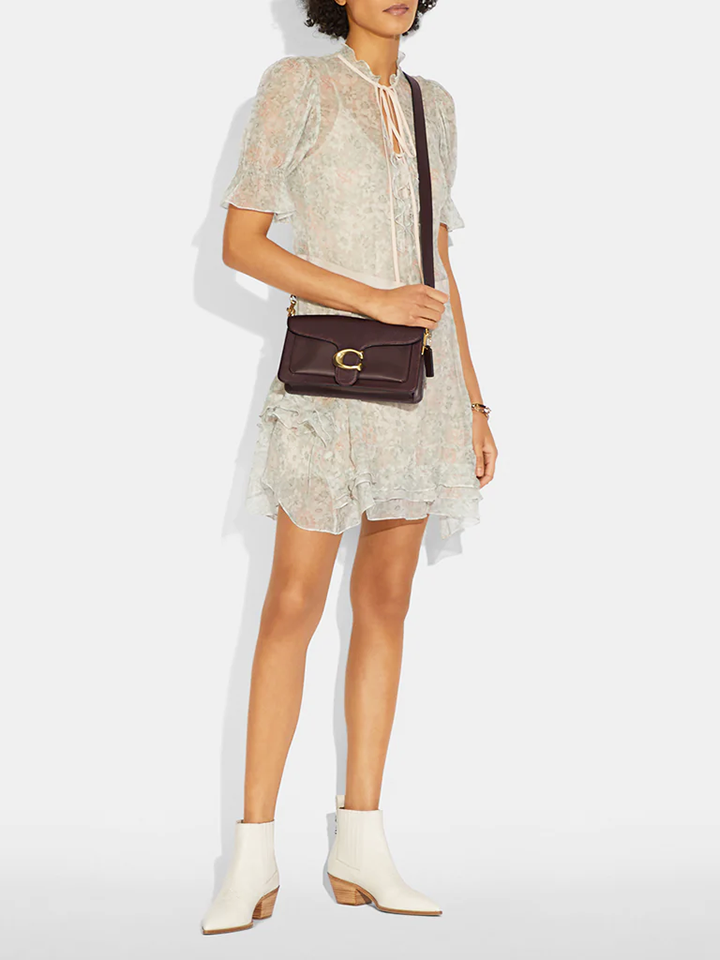 Coach-Tabby-26-Shoulder-Bag-Oxblood-Balilene-onmodel