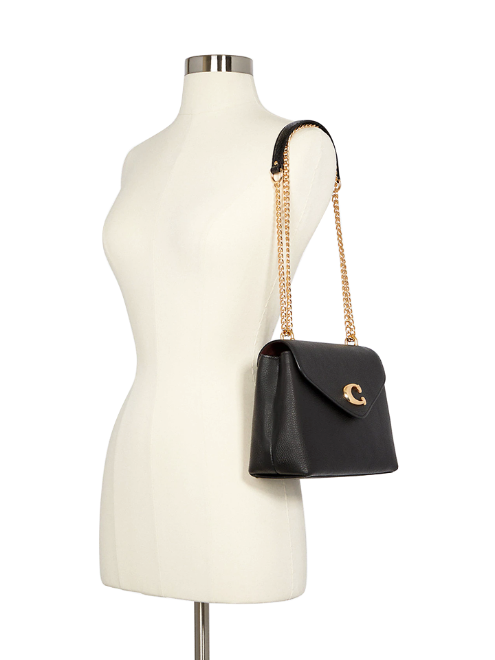 Coach-Tammie-Shoulder-Bag-Black-Balilene-onmodel1
