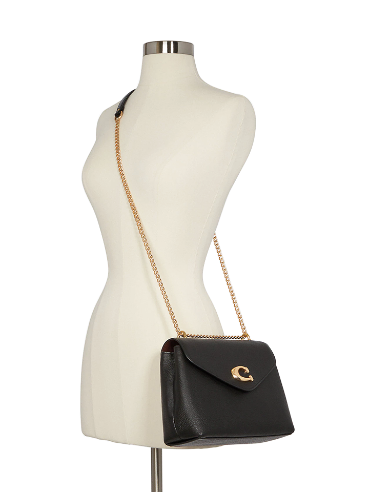 Coach-Tammie-Shoulder-Bag-Black-Balilene-onmodel