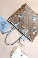 Coach F37807 Reversible City Tote In Signature Canvas With Floral Bundle Print Khaki Cornflower