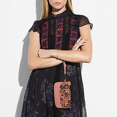 Coach F58181 Clutch In Glovetanned Leather With Small Tea Rose Melon