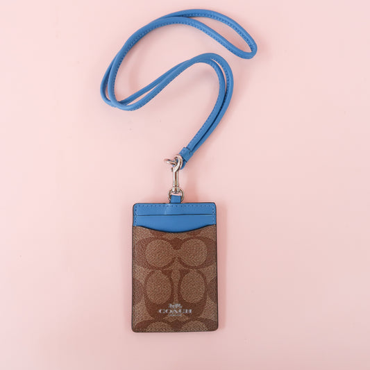 Coach_F63274_Lanyard_ID_Case_Outlet_Khaki_Bright_Blue_depan_1