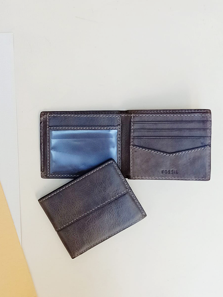 Fossil-SML1066060-Ethan-Traveler-Medium-Gunmetal-Balilene-detail