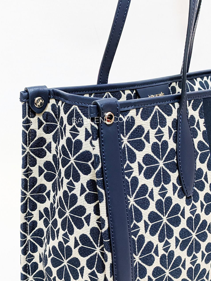 Kate-Spade-Flower-Jacquard-Stripe-Market-Medium-Tote-Blue-Multi-Balilene-detail-samping