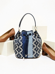 Kate-Spade-K4373-Flower-Jacquard-Stripe-Medium-Bucket-Bag-Blue-Multi-Balilene-detail-depan