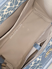 Kate-Spade-Market-Spade-Flower-Jacquard-Medium-Tote-Morning-Sky-Multi-Balilene-detail-dalam