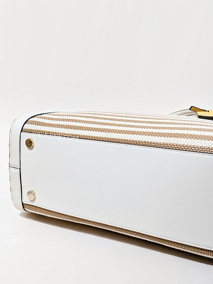 Kate-Spade-Market-Striped-Medium-Tote-Parchment-Multi-Balilene-detail-bawah