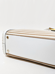 Kate-Spade-Market-Striped-Medium-Tote-Parchment-Multi-Balilene-detail-bawah