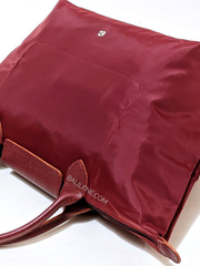 gambar-belakang-Longchamp-Le-Pliage-Club-Handbag-Medium-Garnet