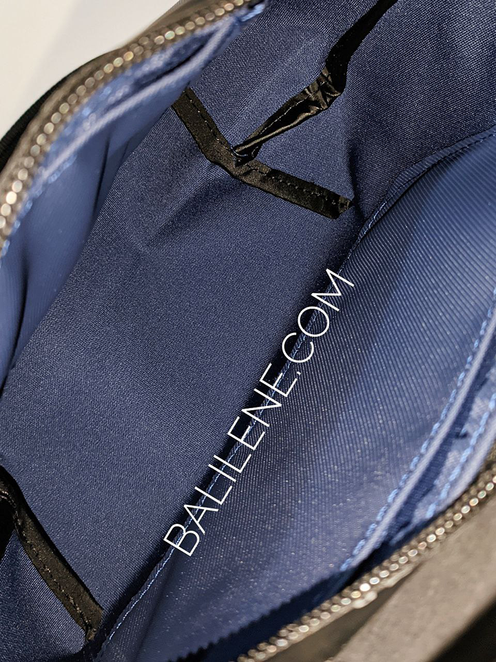 Longchamp-Le-Pliage-Energy-Extra-Small-Top-Handle-Bag-Navy-Balilene-detail-dalam