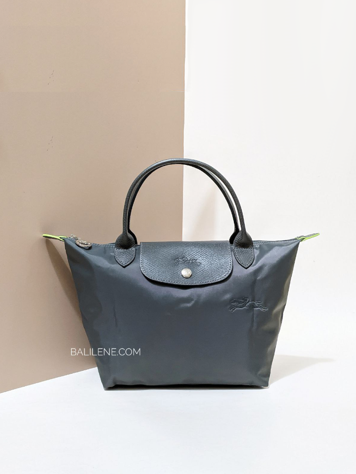 Longchamp-Le-Pliage-Green-Small-Top-Handle-Bag-Grey-Balilene-detail-depan
