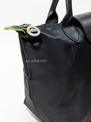 Longchamp-Le-Pliage-Green-Top-Handle-Bag-Small-Black-Balilene-detail-samping