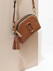 Marc Jacobs The Shutter Crossbody Bag Argan Oil