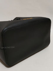 Michael Kors 35F0GU2M7T Suri Large Bucket Massanger Leather Black
