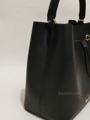 Michael Kors 35F0GU2M7T Suri Large Bucket Massanger Leather Black