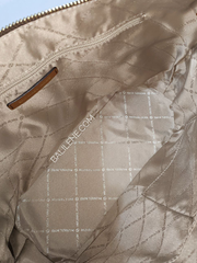 Michael-Kors-Charlotte-Large-Logo-and-Leather-Top-Zip-Tote-Bag-Brown-Balilene-detail-dalam