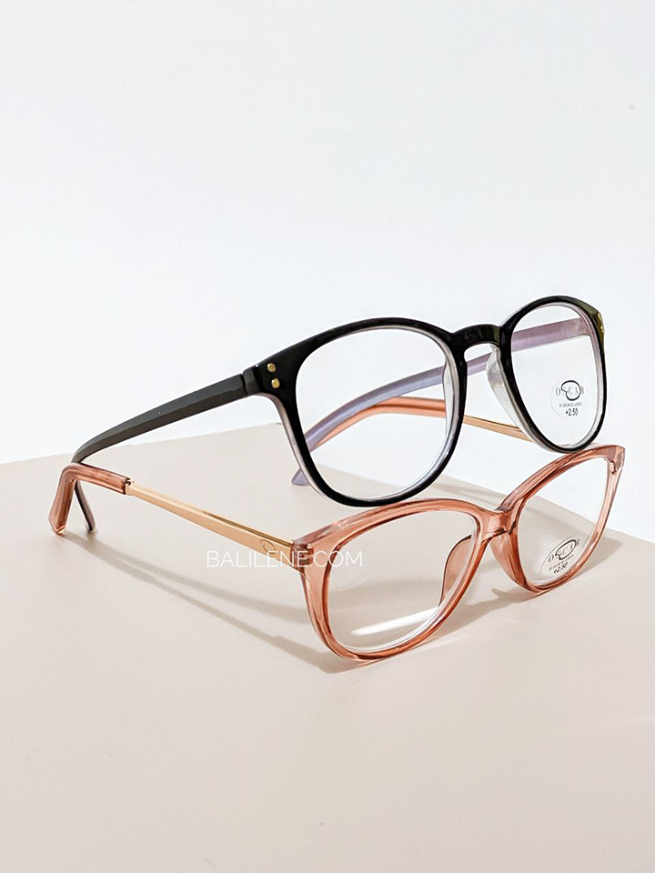Oscar-De-La-Renta-Black-Blush-Reader-Glasses-Balilene-detail-samping